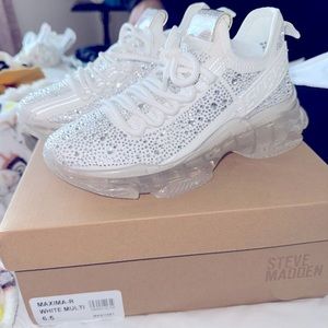 Steve Madden Maxima white rhinestones